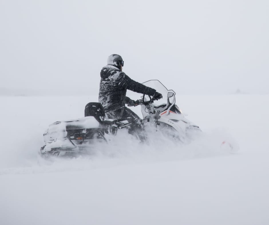 Svalbard Snowmobile Tours (2)
