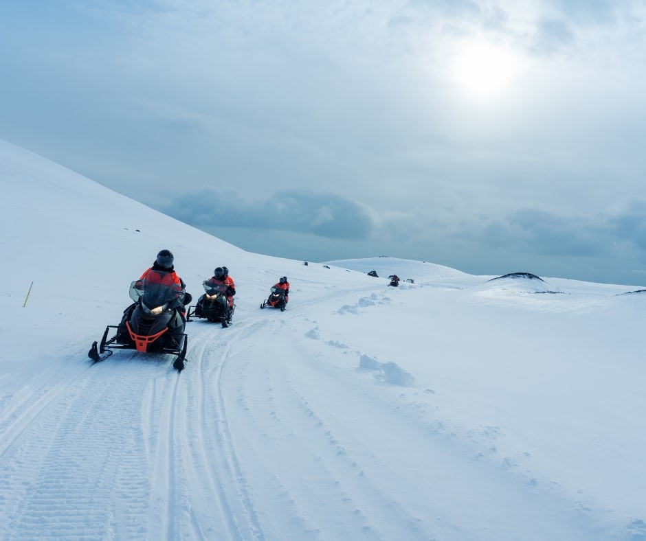 Svalbard Snowmobile Tours (4)